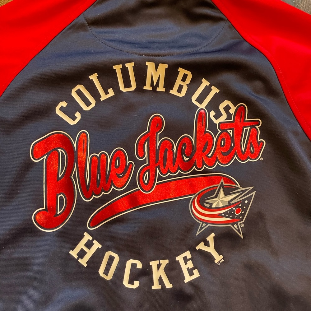 Women’s COLUMBUS BLUE JACKETS Hockey NHL zip up jacket size large